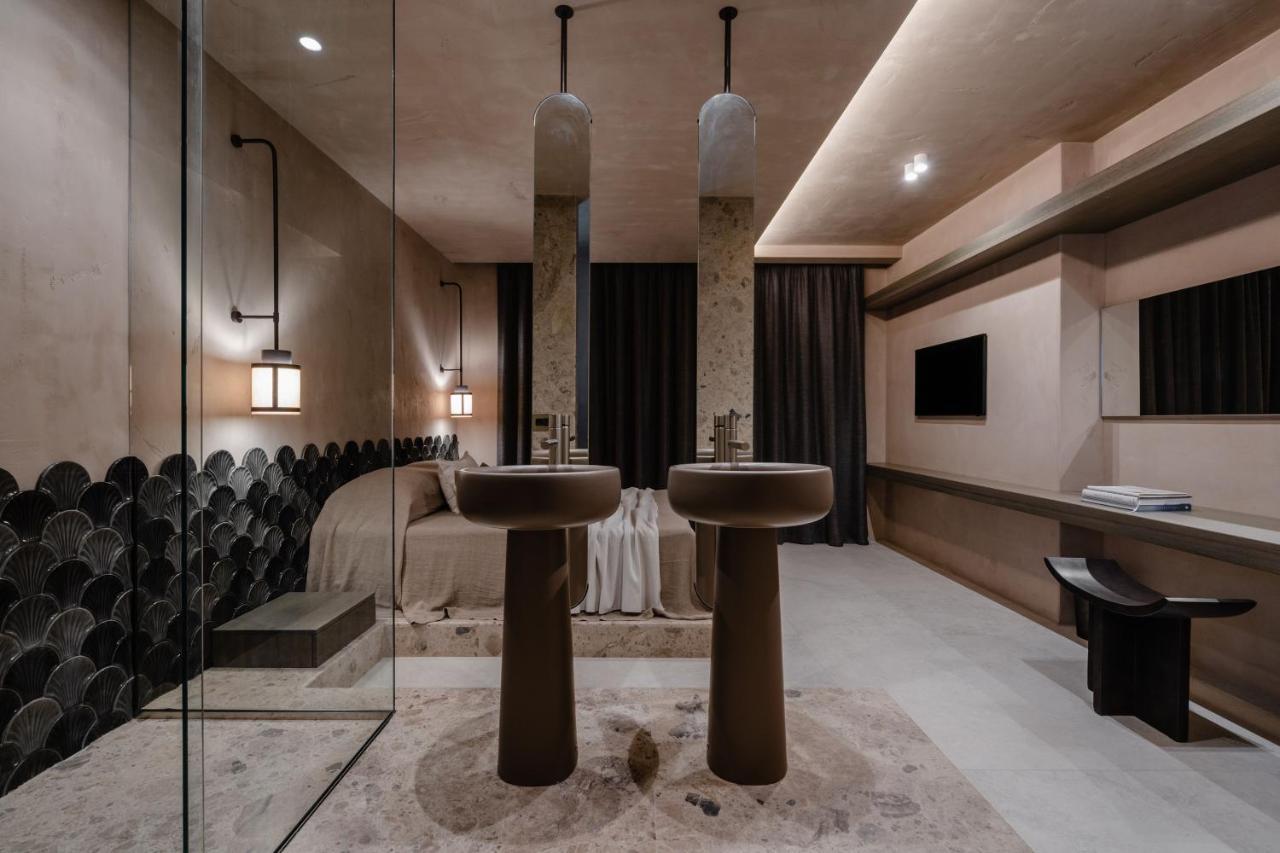 Hotel Naxos Rhyton 4*