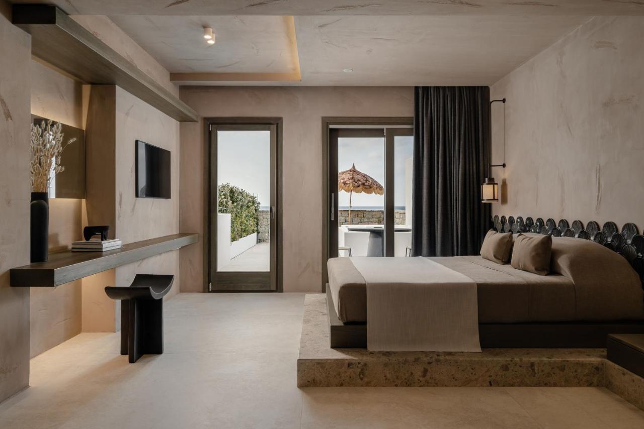 Hotel Naxos Rhyton 4*