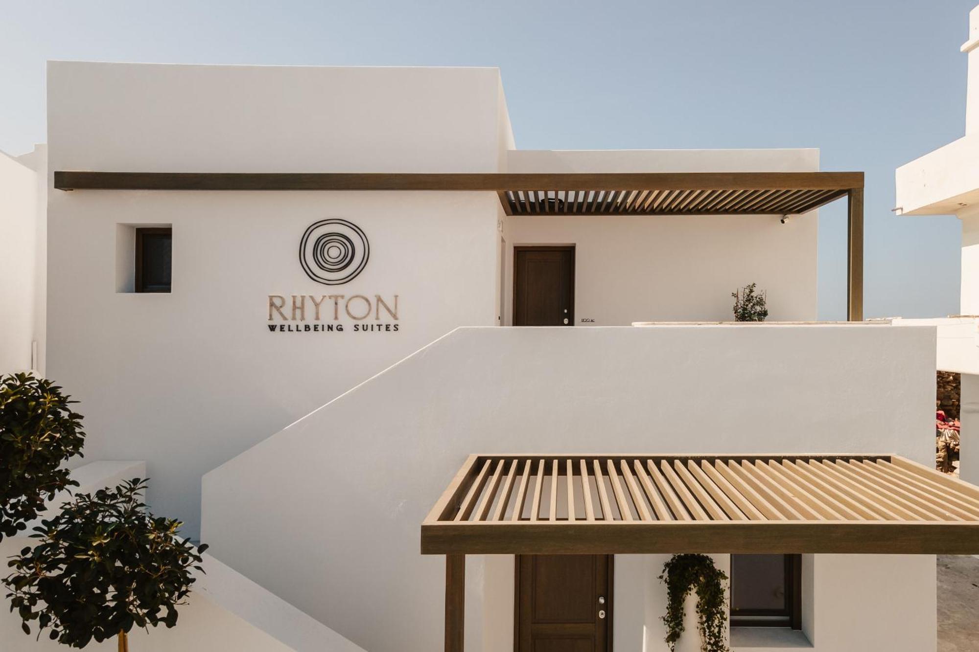 Hotel Naxos Rhyton